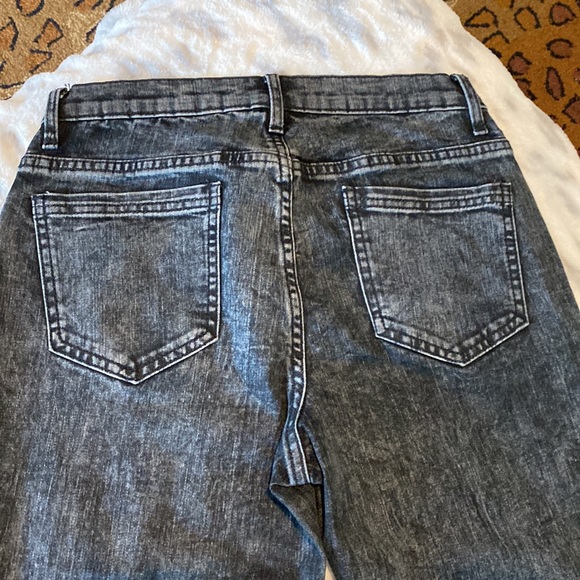 Venus Flare Jeans with Pearl Detailing - Picture 5 of 8